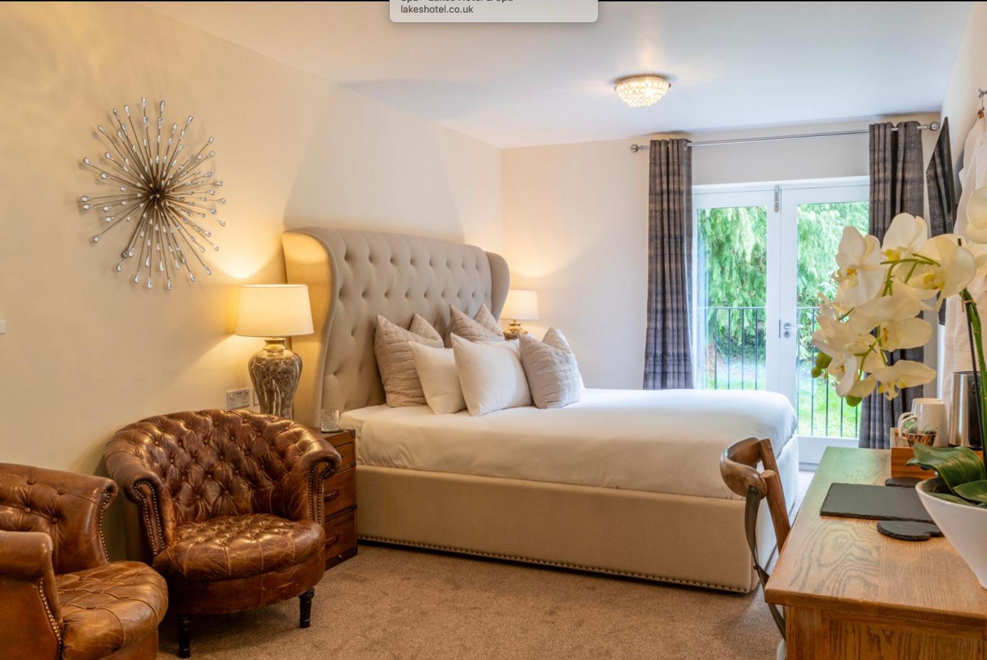Lakes Hotel & Spa باونيس أون وينديرمير المظهر الخارجي الصورة A bedroom at the hotel